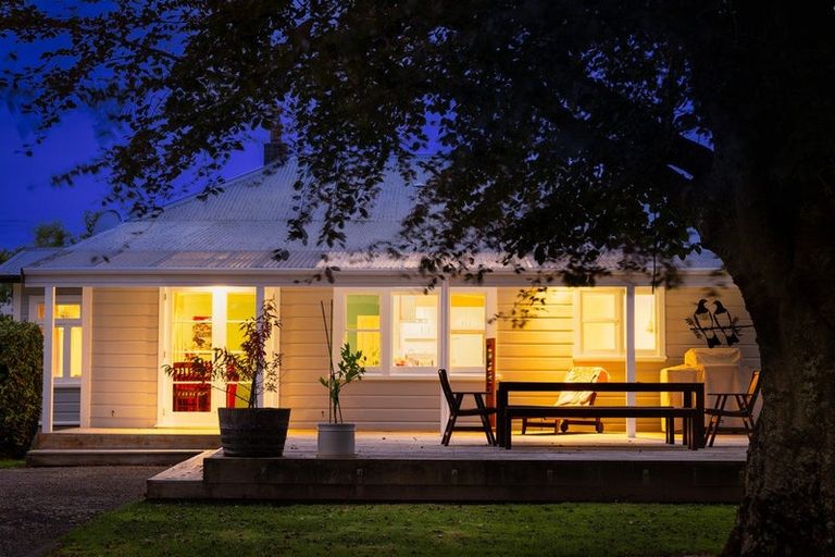 Photo of property in 46 School Road, Te Horo, Otaki, 5582