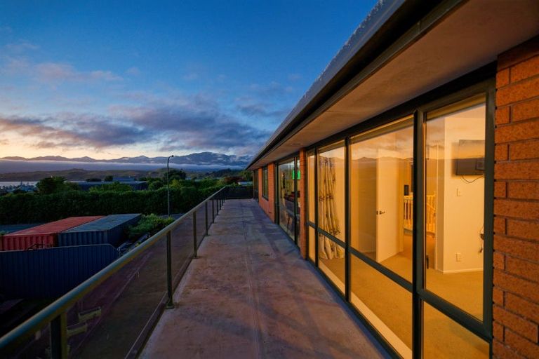 Photo of property in 1 Tui Road, South Bay, Kaikoura, 7300