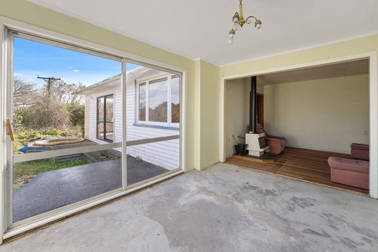 Photo of property in 1347 Devon Road, Brixton, Waitara, 4382