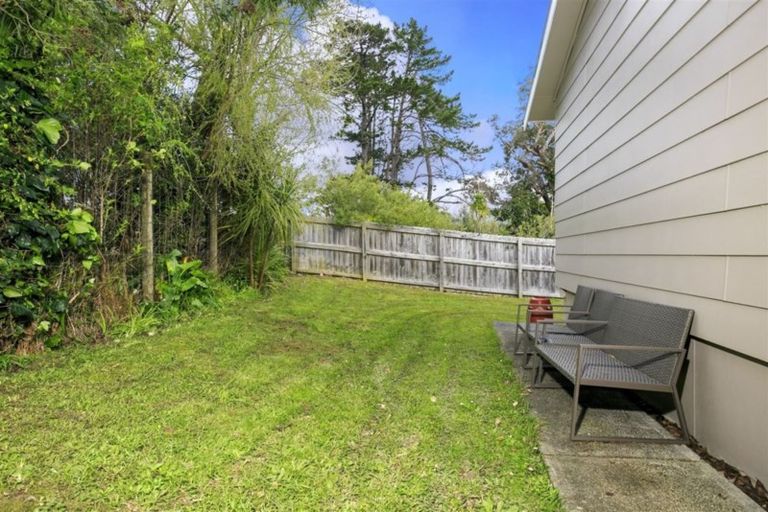 Photo of property in 85b Rosario Crescent, Red Beach, 0932