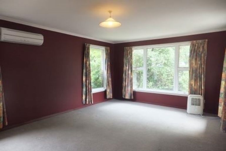 Photo of property in 16 Mclellan Place, Ilam, Christchurch, 8041