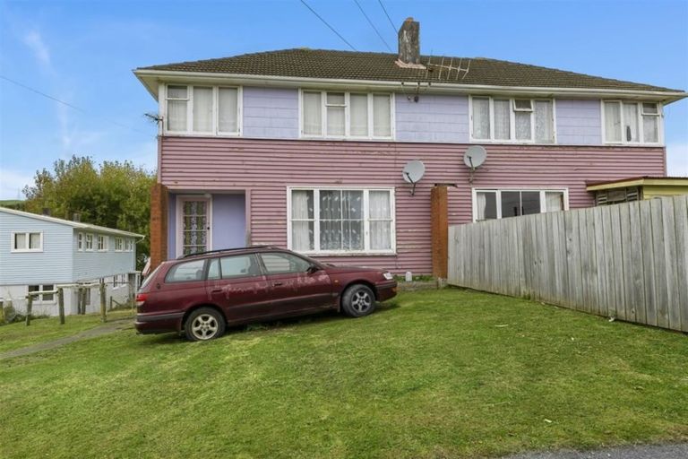 Photo of property in 78-80 Leicester Street, Cannons Creek, Porirua, 5024