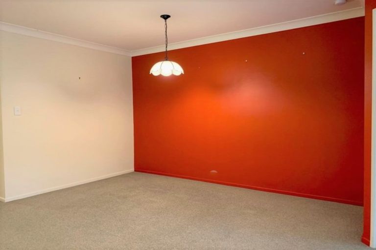 Photo of property in 13b Crystal Avenue, Glendene, Auckland, 0602