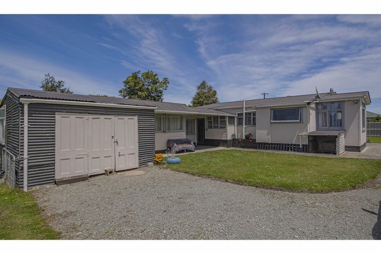 Photo of property in 16 Neal Street, Temuka, 7920