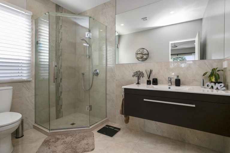 Photo of property in 121 Harbourside Drive, Karaka, Papakura, 2113