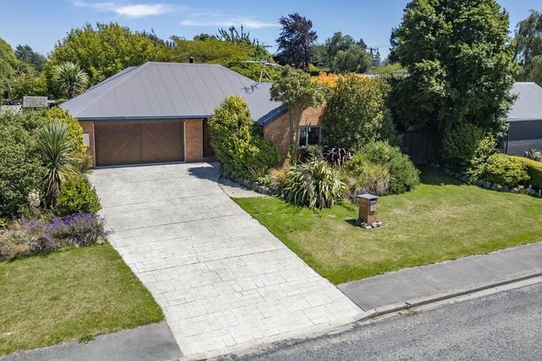 Photo of property in 4 Oakden Drive, Darfield, 7510