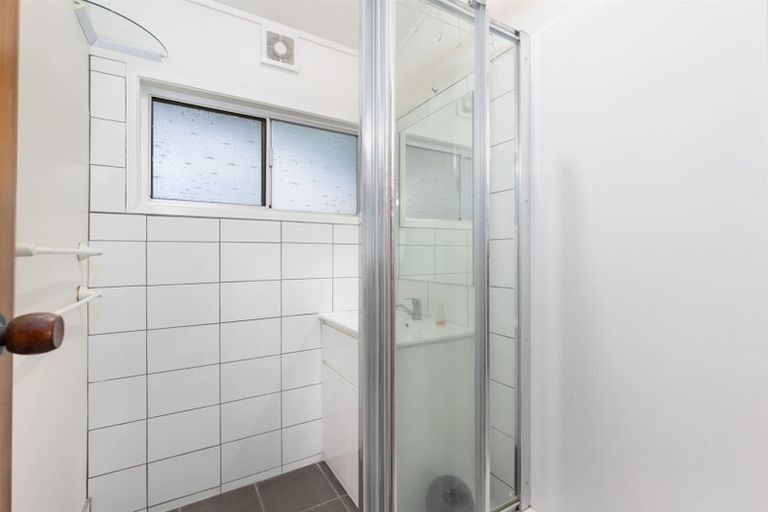 Photo of property in 2/61 Glamorgan Drive, Torbay, Auckland, 0630