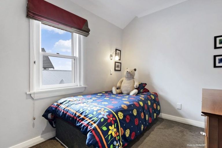 Photo of property in 10 Plunket Street, Kelburn, Wellington, 6012