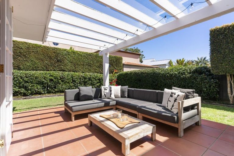 Photo of property in 28 Jubilee Avenue, Devonport, Auckland, 0624