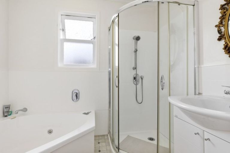 Photo of property in 22 Richard Grove, Stokes Valley, Lower Hutt, 5019