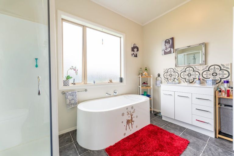 Photo of property in 8 King Street, Waimate, 7924