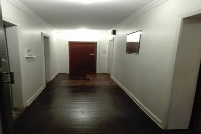 Photo of property in 71 Majoribanks Street, Mount Victoria, Wellington, 6011