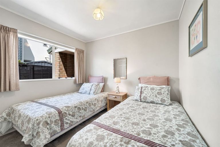 Photo of property in 4 Caversham Drive, Torbay, Auckland, 0630