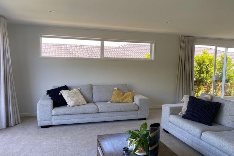 Photo of property in 92 Whakaturou Crescent, Pyes Pa, Tauranga, 3112