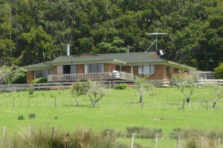 Photo of property in 64 Davie Martin Road, Kaipara Flats, Warkworth, 0981