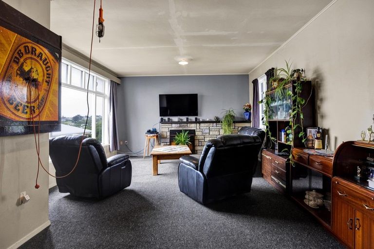 Photo of property in 6 Devon Street, Patea, 4520