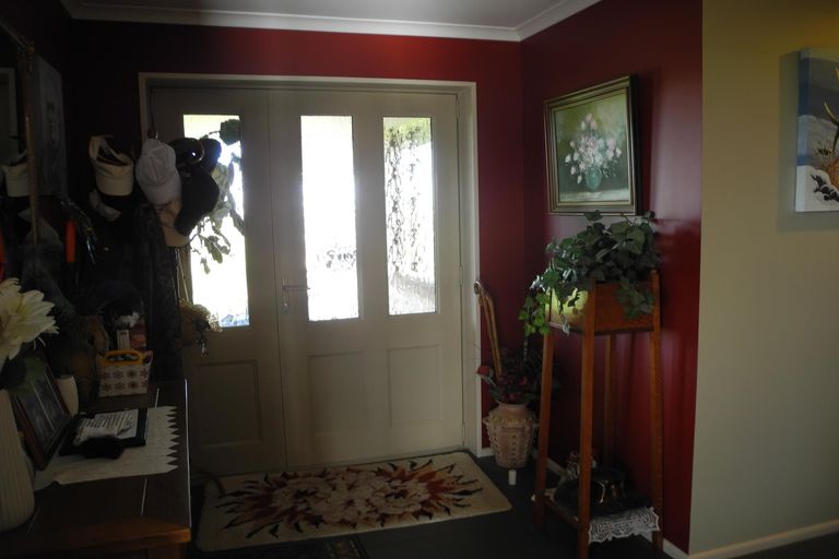 Photo of property in 151 Garlands Road, Waimate, 7979