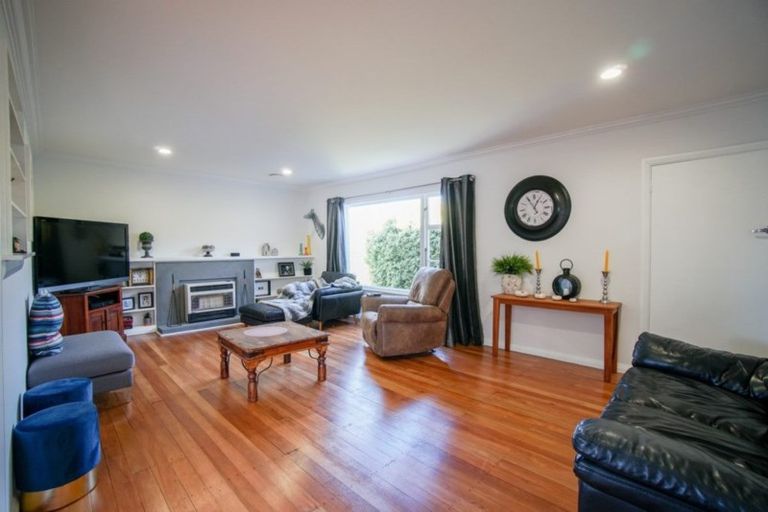 Photo of property in 86 Fitzroy Street, Terrace End, Palmerston North, 4410