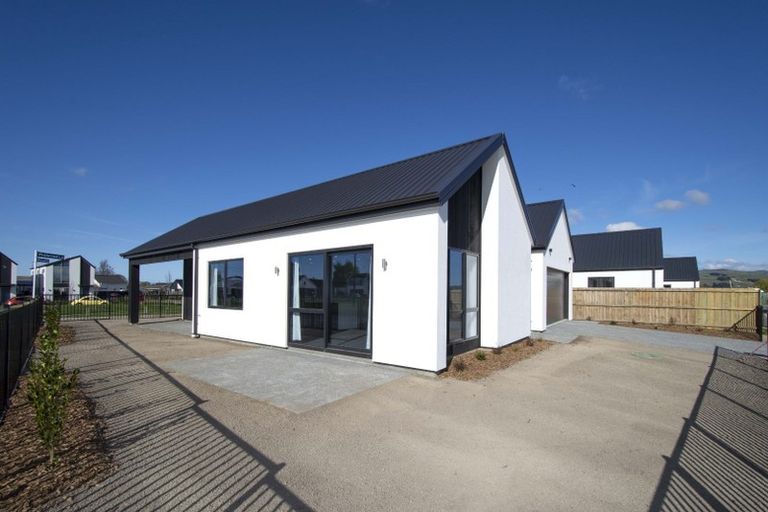 Photo of property in 8 Preferred Lane, Halswell, Christchurch, 8025