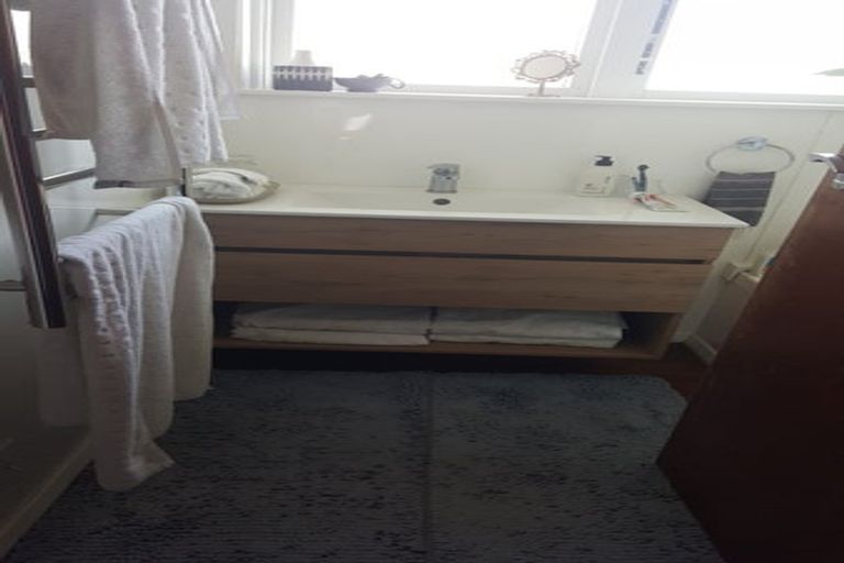 Photo of property in 3 Trevethick Grove, Woburn, Lower Hutt, 5010