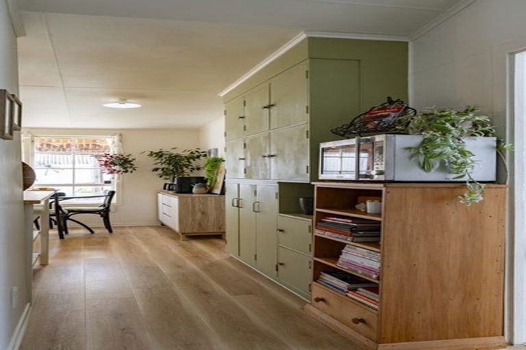 Photo of property in 200 High Street South, Carterton, 5713