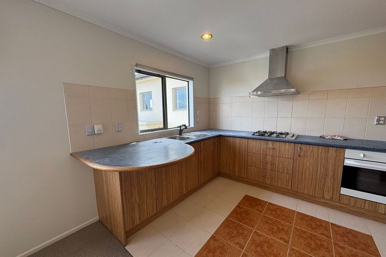 Photo of property in 12 Mangerton Lane, East Tamaki Heights, Auckland, 2016