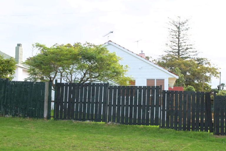 Photo of property in 133 Wellington Street, Howick, Auckland, 2014