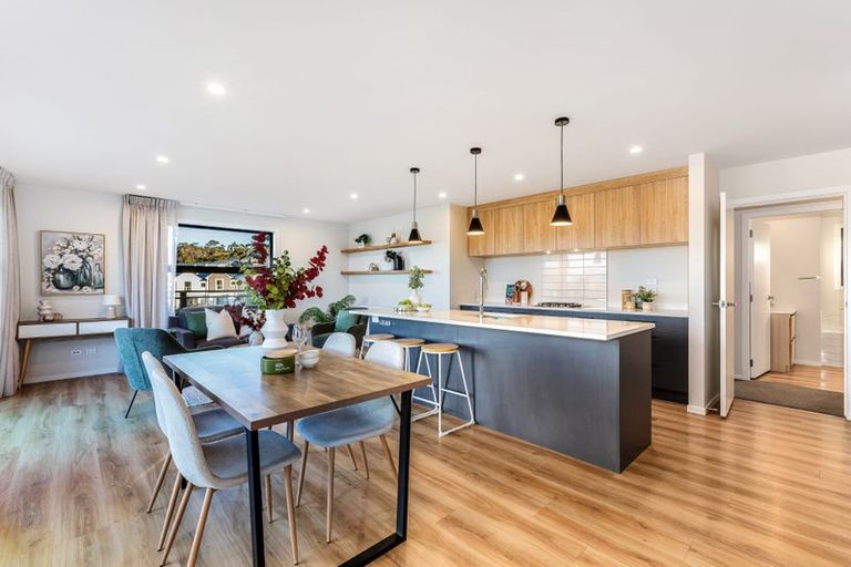 Photo of property in 14 Topsail Way, Whitby, Porirua, 5024