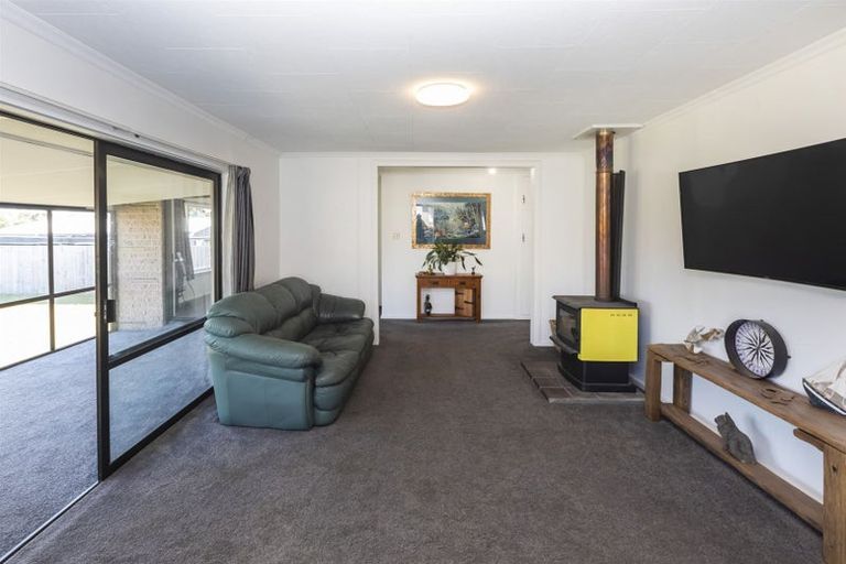 Photo of property in 123 Foremans Road, Islington, Christchurch, 8042