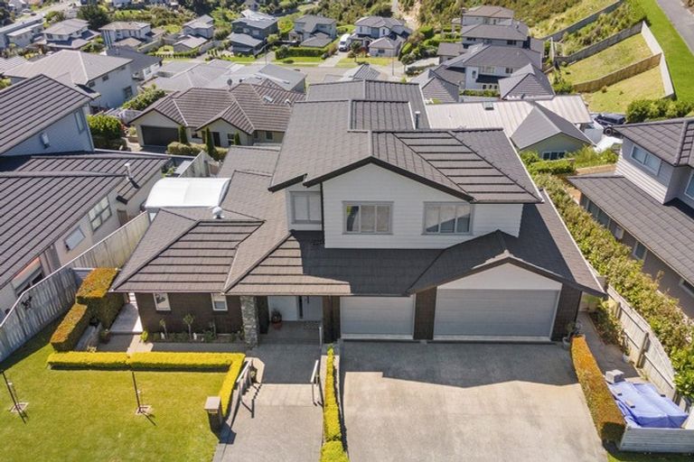 Photo of property in 71 Endeavour Drive, Whitby, Porirua, 5024