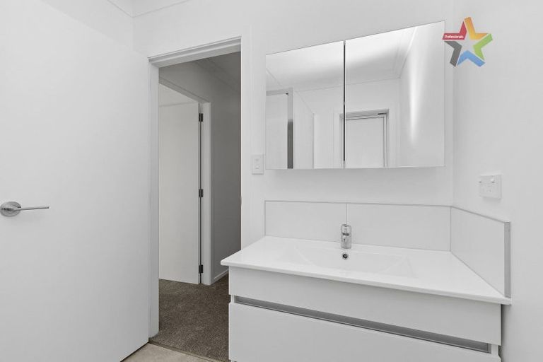 Photo of property in 2c Mayo Grove, Naenae, Lower Hutt, 5011