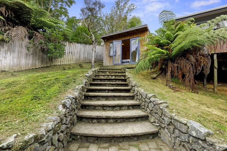 Photo of property in 6 Serenity Grove, Maoribank, Upper Hutt, 5018