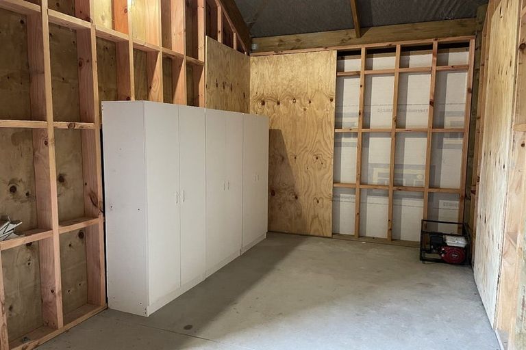 Photo of property in 1035 Kahikatea Flat Road, Waitoki, Kaukapakapa, 0871