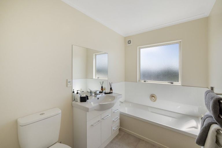 Photo of property in 38b Brookfield Terrace, Brookfield, Tauranga, 3110