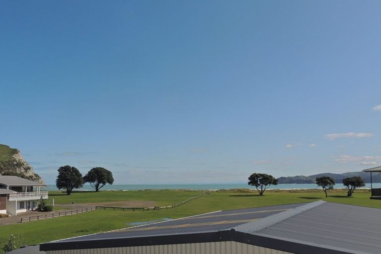 Photo of property in 9 Bill Nolan Place, Mahia, 4198