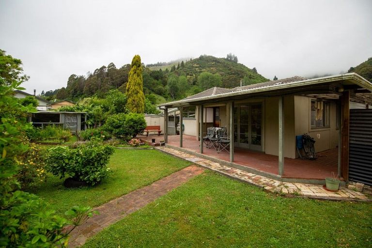 Photo of property in 27 Mill Street, Maitai, Nelson, 7010