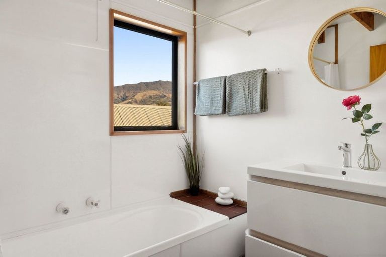 Photo of property in 66 Rata Street, Wanaka, 9305