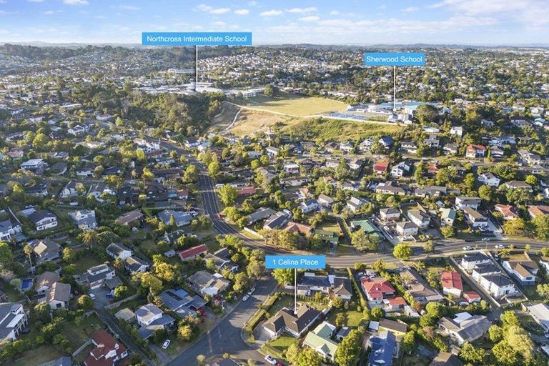 Photo of property in 1 Celina Place, Browns Bay, Auckland, 0630