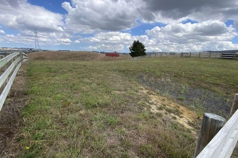 Photo of property in 15 Fraser Road, Pokeno, 2471