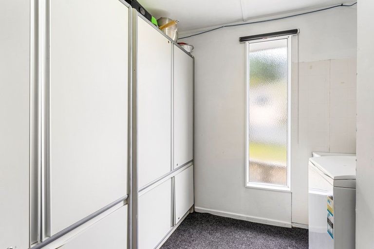 Photo of property in 17 Zeala Grove, Stokes Valley, Lower Hutt, 5019