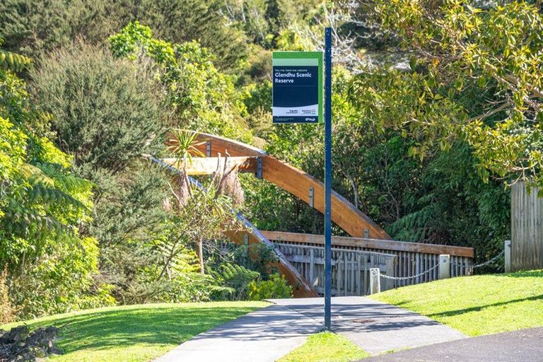 Photo of property in 133a Glendhu Road, Bayview, Auckland, 0629