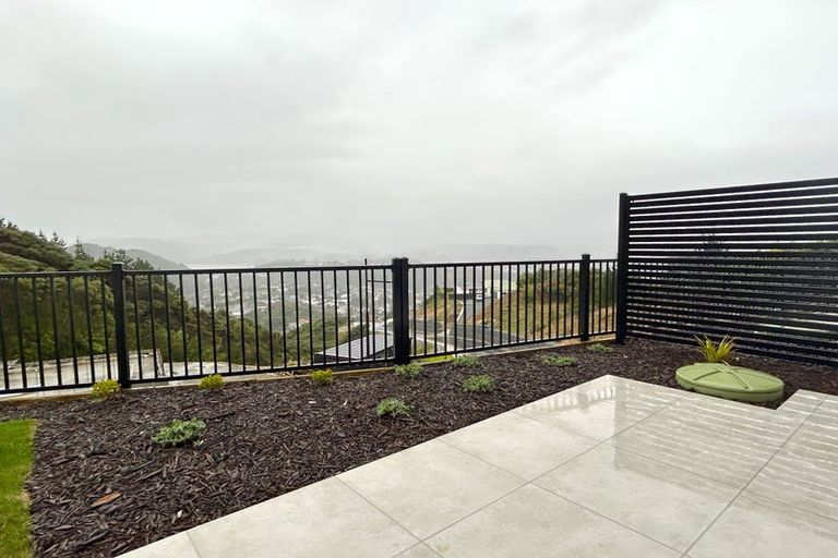 Photo of property in 8 Skysail Lane, Whitby, Porirua, 5024