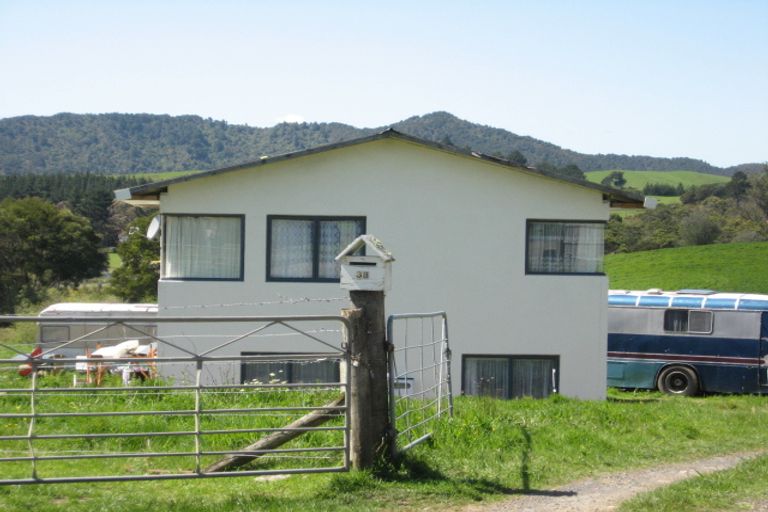 Photo of property in 38 Mcvie Road, Huntly, 3700