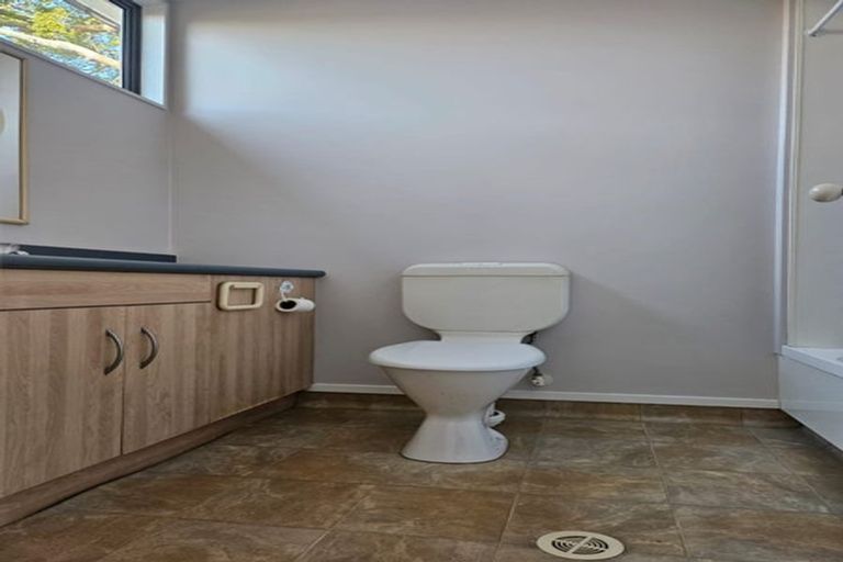 Photo of property in 5 Milburn Lane, Hillcrest, Hamilton, 3216