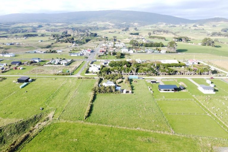 Photo of property in 13 Surrey Street, Orepuki, Riverton, 9881