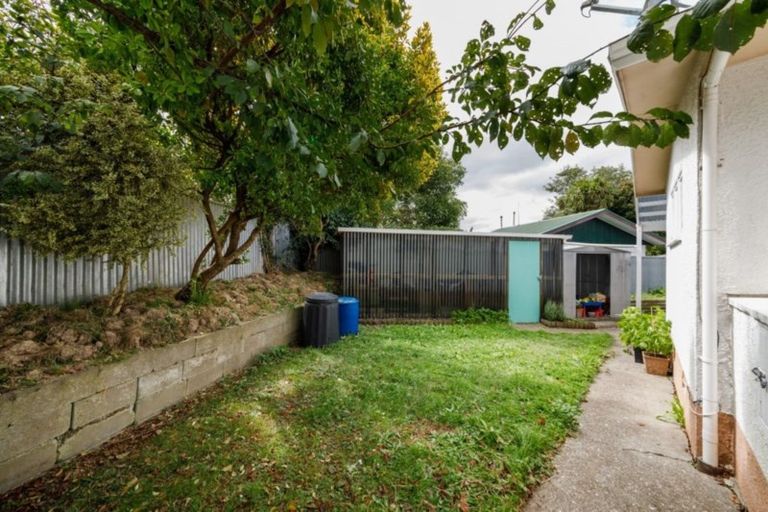 Photo of property in 2/24 Birmingham Street, Takaro, Palmerston North, 4412