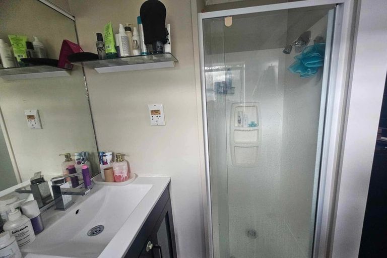 Photo of property in 2/275 Waterloo Road, Waterloo, Lower Hutt, 5011