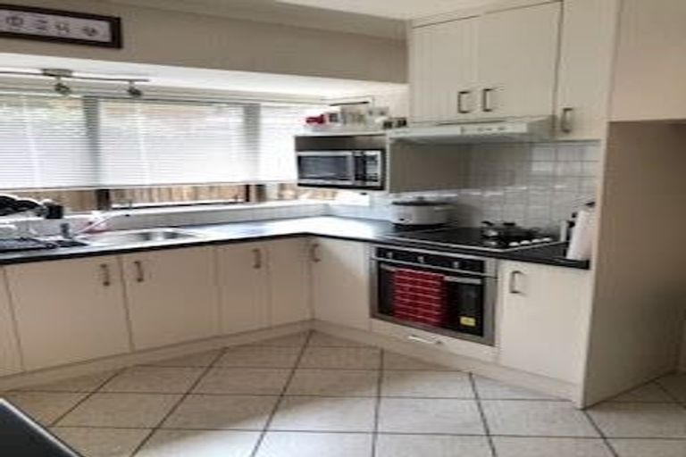 Photo of property in 1/25 Golfland Drive, Golflands, Auckland, 2013