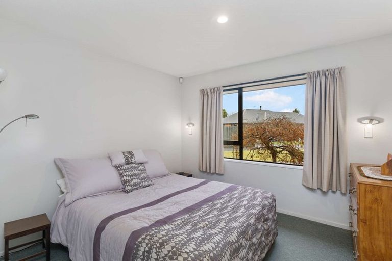 Photo of property in 6 Mclean Place, Woodend, 7610