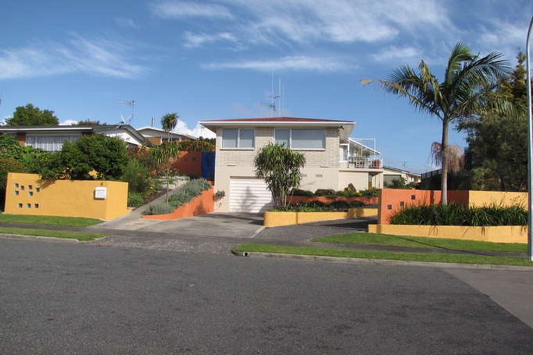 Photo of property in 6 Lorna Place, Brookfield, Tauranga, 3110